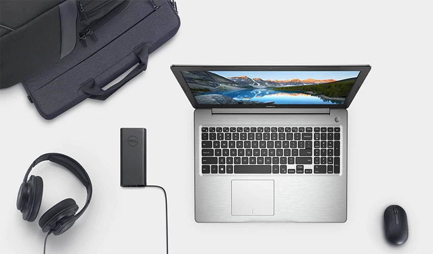 5 Useful Laptop Accessories for Frequent Travelers